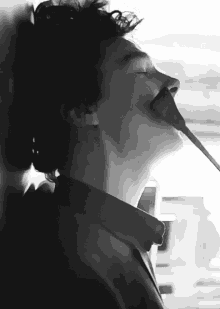 Je le ferais pour toi si je le pouvais. Mais pour l'instant, attrapez la récolte et commencez à la faire glisser contre votre menton et votre mâchoire.