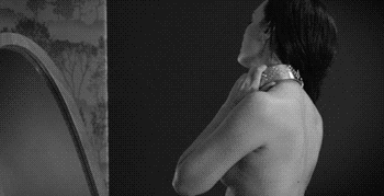 You make your sub remove their collar.