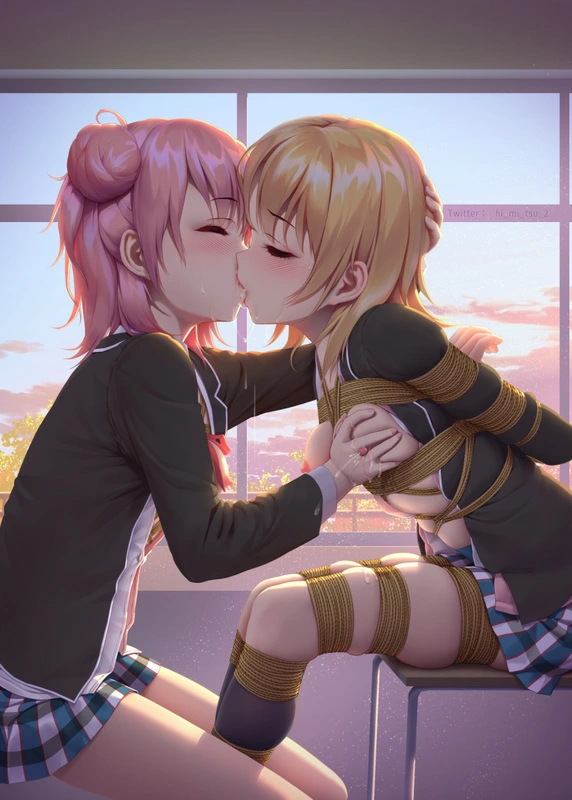 亲她